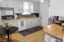 Best of Black Mountain - Walk Downtown - 3BR 2 BA