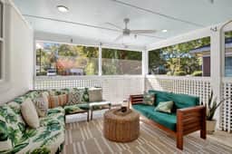 5BR Charleston Oasis w/ Screened Porch for Groups