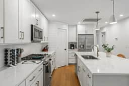 Southern Dream - Spacious Home w/ Fire Pit & Patio