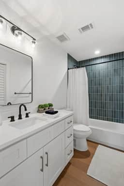 Southern Dream - Spacious Home w/ Fire Pit & Patio