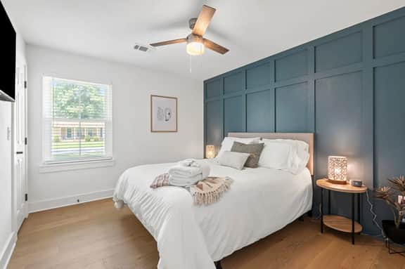 Southern Dream - Spacious Home w/ Fire Pit & Patio